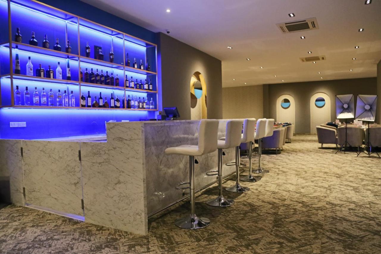 Sr Boutique Hotel Тхакхэк Экстерьер фото